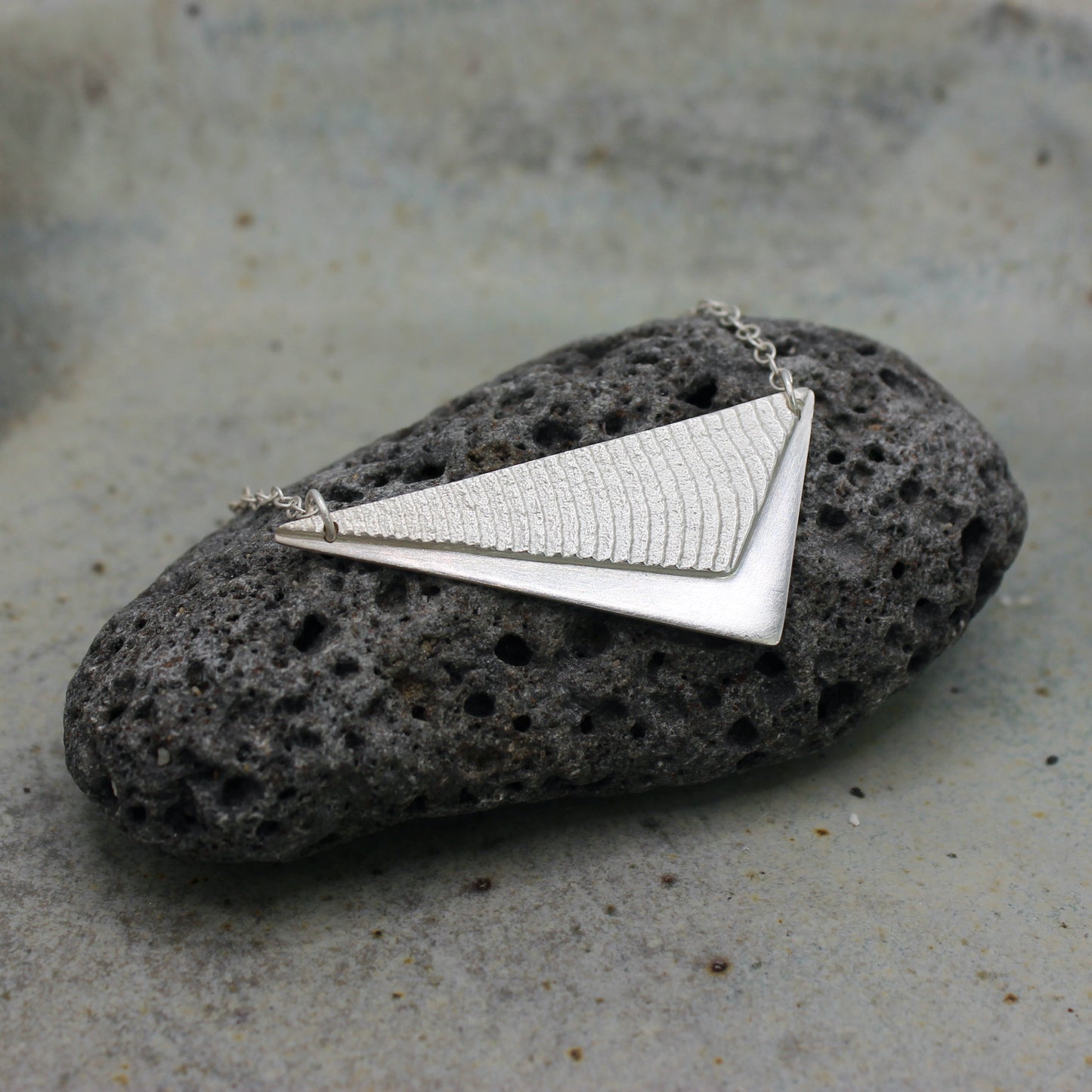 Tund Necklace | cuttlefish texture