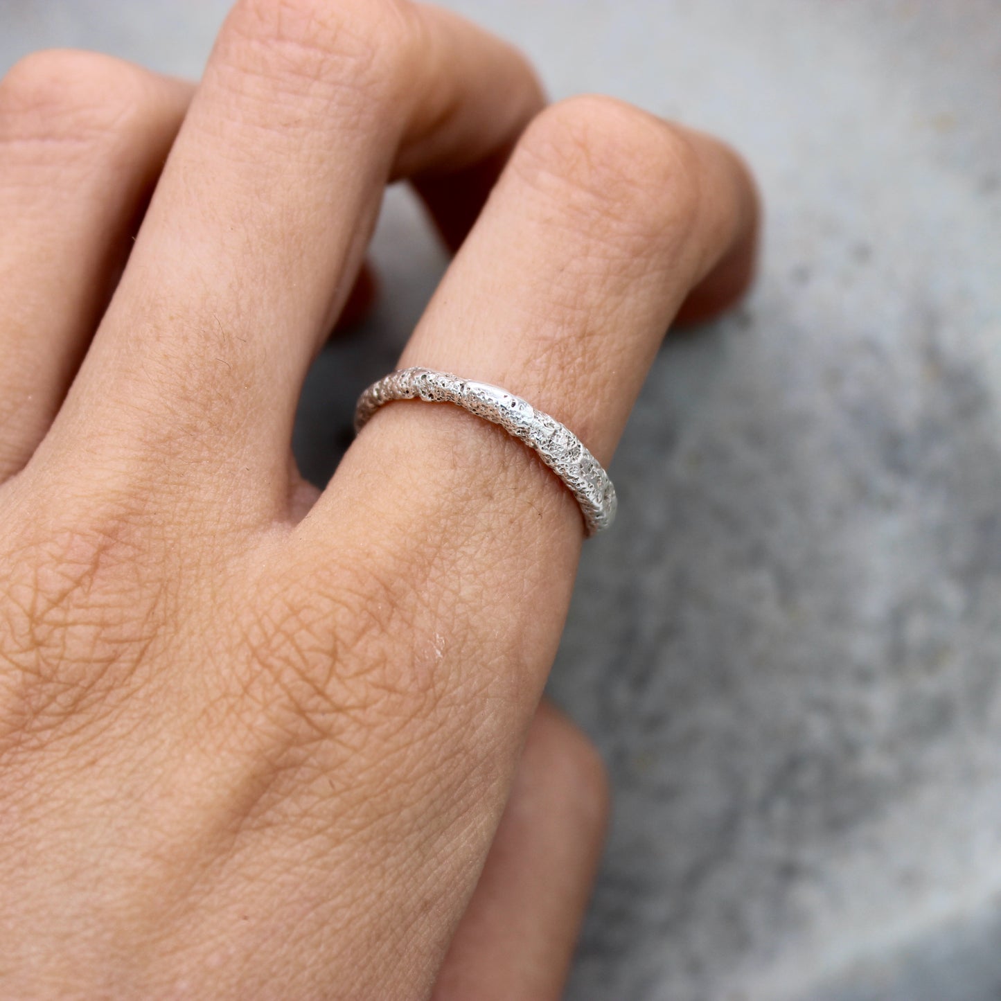 Jom ring | sand texture