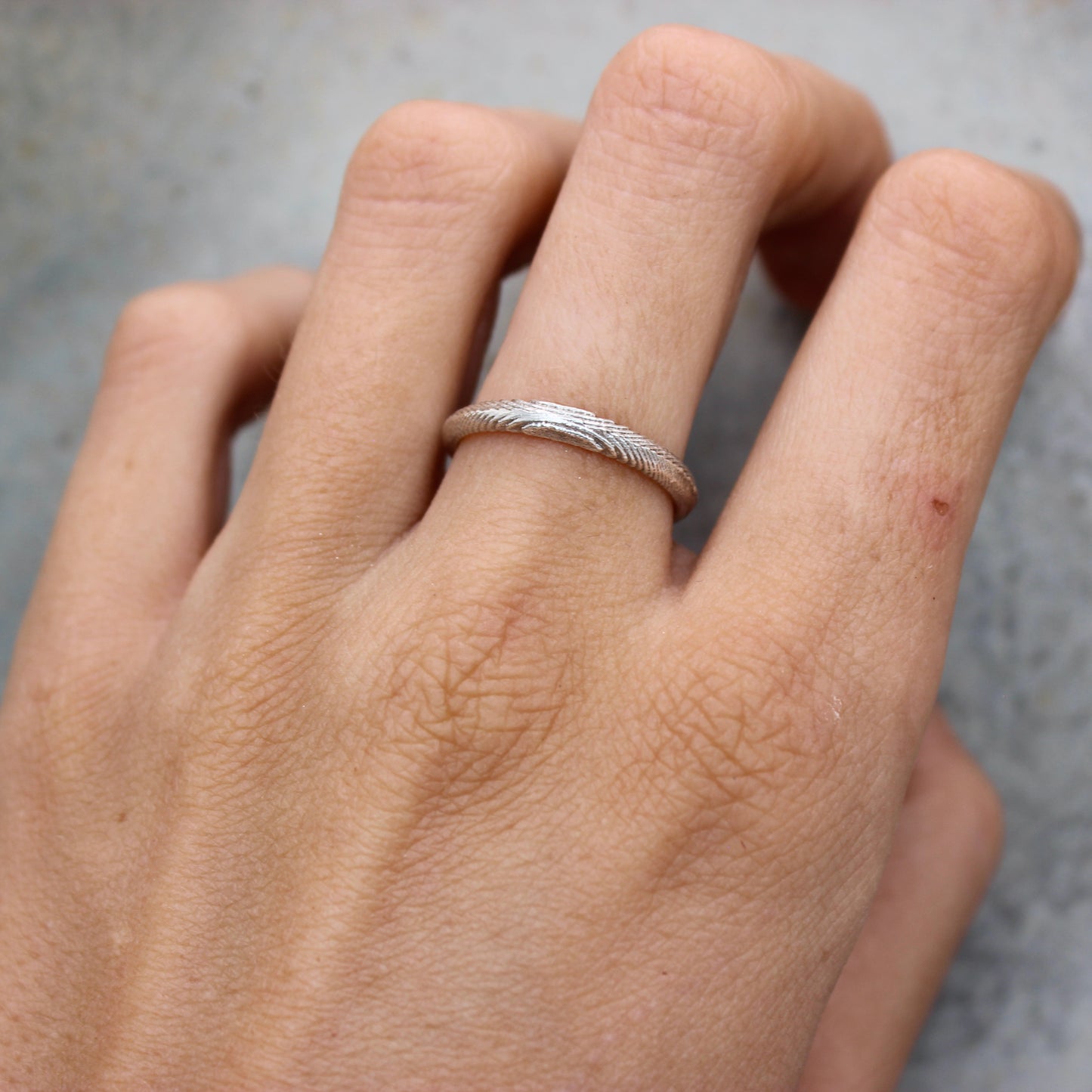 Tiny Mbégté ring | cuttlefish texture