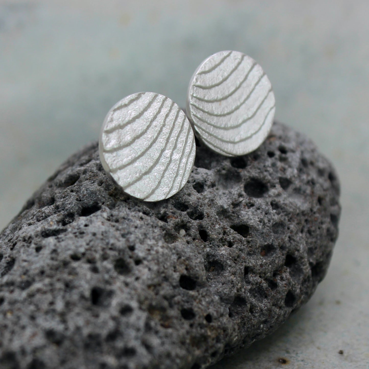 Àdduna studs | cuttlefish texture